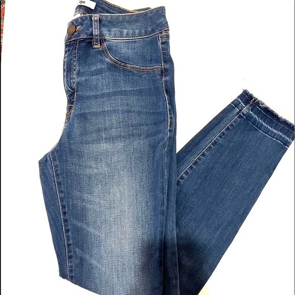 Refuge Skinny Jeans - Picture 2 of 3